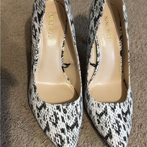 Nine West Black and White Snakeskin Heels